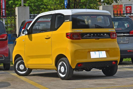 120-170KM Mini EV Cars Wuling Ev Car 3 drzwi 4 miejsca Kompaktowy rozmiar