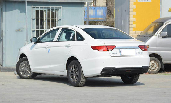 Kompaktowy samochód elektryczny Dihao Geely 421KM 4 drzwi 5 miejsc Szybkie ładowanie