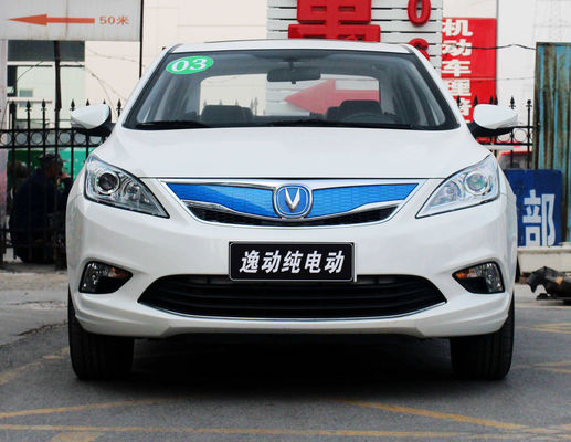 Changan Eado EV460 365-405KM Changan EV 5 drzwi 5 miejsc Kompaktowy samochód Sedan