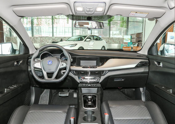 Changan Eado EV460 365-405KM Changan EV 5 drzwi 5 miejsc Kompaktowy samochód Sedan