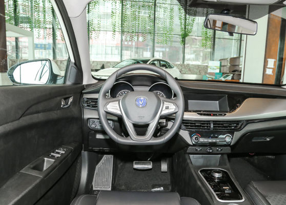 Changan Eado EV460 365-405KM Changan EV 5 drzwi 5 miejsc Kompaktowy samochód Sedan