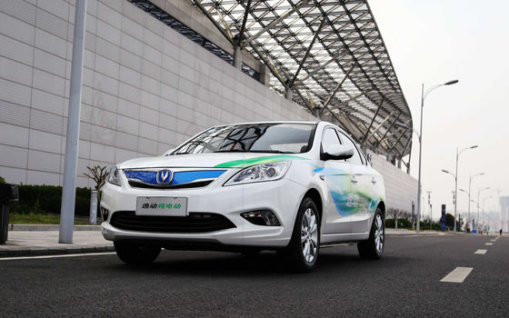 Changan Eado EV460 365-405KM Changan EV 5 drzwi 5 miejsc Kompaktowy samochód Sedan