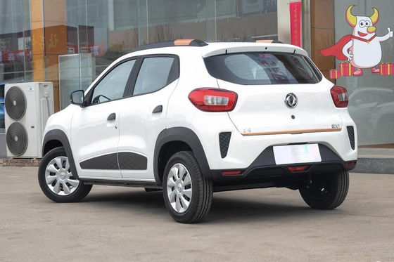5 drzwi 4 miejsca Dongfeng Motor Electric Vehicle 330KM Dongfeng Fengshen Ex1