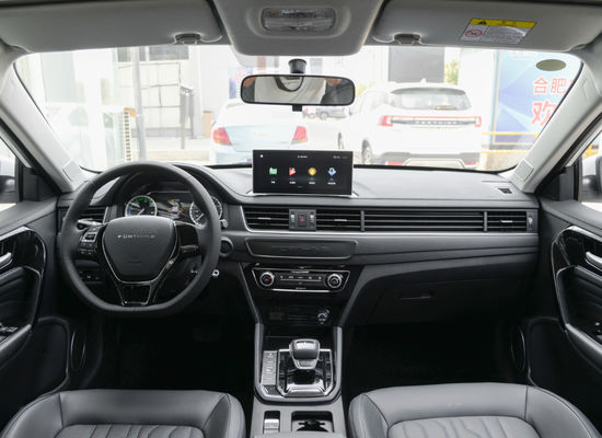 Pure Electric S60EV Dongfeng Ev Cars 415KM z 4 drzwiami i 5 miejscami