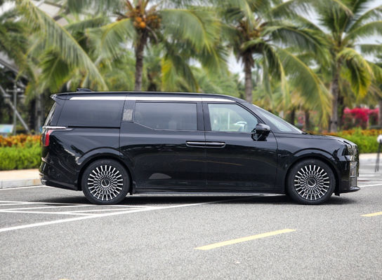 5 drzwi 6 miejsc Zeekr 009 Elektryczny minivan dalekiego zasięgu 702-822KM