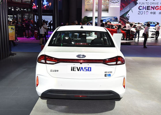350-402KM JAC samochód elektryczny z pojedynczym silnikiem JAC Iev A50 Auto pojazd elektryczny