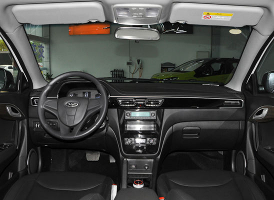 350-402KM JAC samochód elektryczny z pojedynczym silnikiem JAC Iev A50 Auto pojazd elektryczny