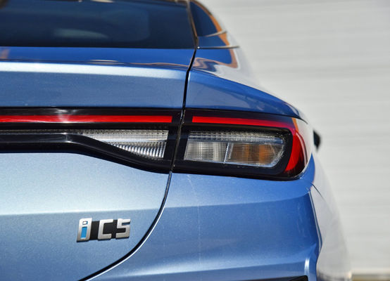 IC5 JAC Electric Car Kompaktowy, mocny silnik elektryczny Przyjazny dla środowiska