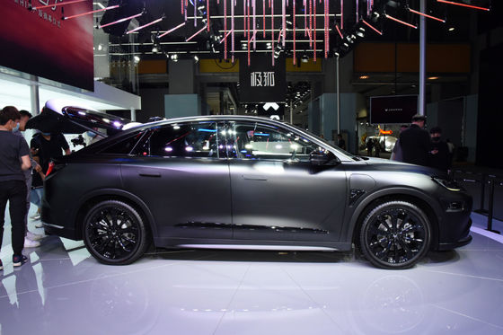 Samochód elektryczny ARCFOX Alpha S Sedan 525-708KM z 5 drzwiami i 5 miejscami