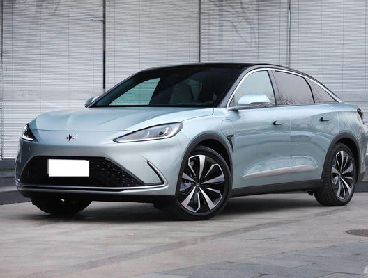 Samochód elektryczny ARCFOX Alpha S Sedan 525-708KM z 5 drzwiami i 5 miejscami