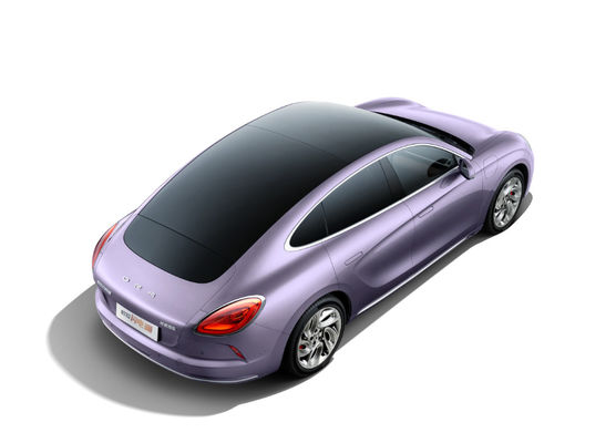 ORA Lightning Cat Midsize Car 555-705KM Pure Electric 4 drzwi 5 miejsc