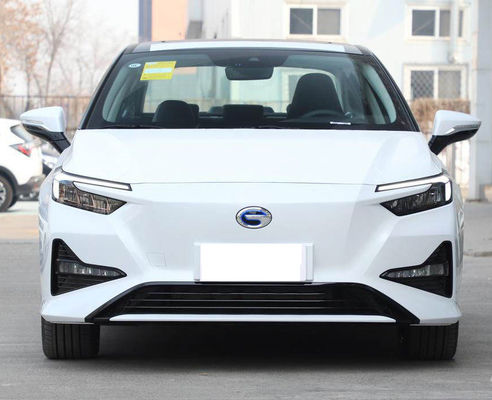 Guangqi Yilue EA6 Sedan Electric Car 510KM 4 drzwi 5 miejsc 0,78H Szybkie ładowanie
