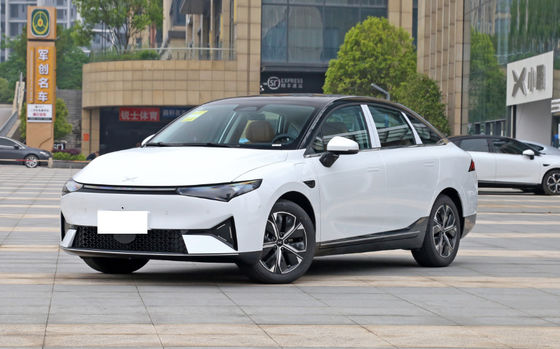 XiaoPeng P5 2022 450-550KM Kompaktowe samochody elektryczne 4 drzwi 5 miejsc