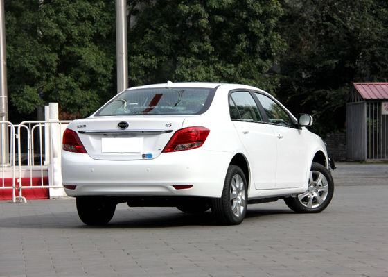305KM 400KM BYD E5 EV Wysokowydajny, czysto elektryczny, 4 drzwi, 5 miejsc