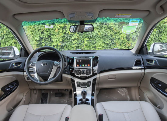 305KM 400KM BYD E5 EV Wysokowydajny, czysto elektryczny, 4 drzwi, 5 miejsc