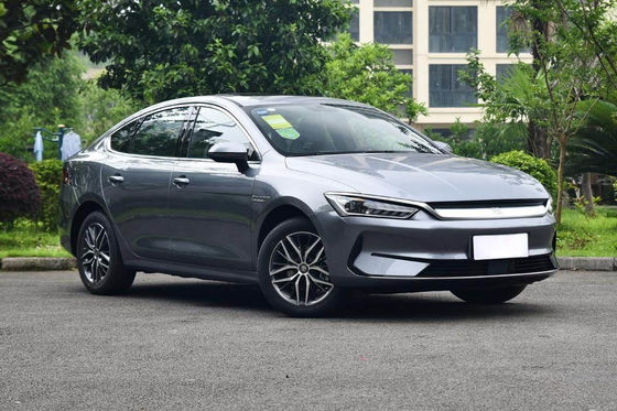 400-600KM Kompaktowy Byd Qin Plus Ev 4 drzwi 5 miejsc Wysoka wydajność
