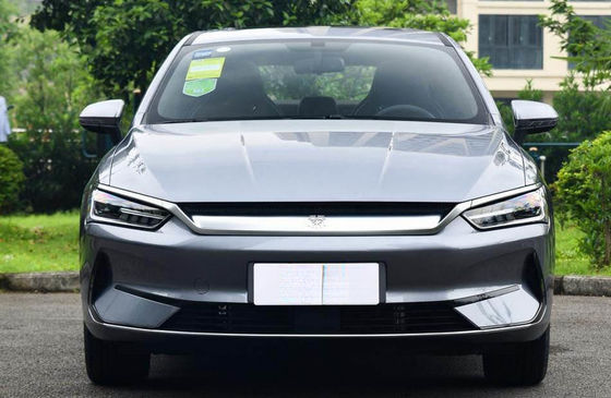 400-600KM Kompaktowy Byd Qin Plus Ev 4 drzwi 5 miejsc Wysoka wydajność