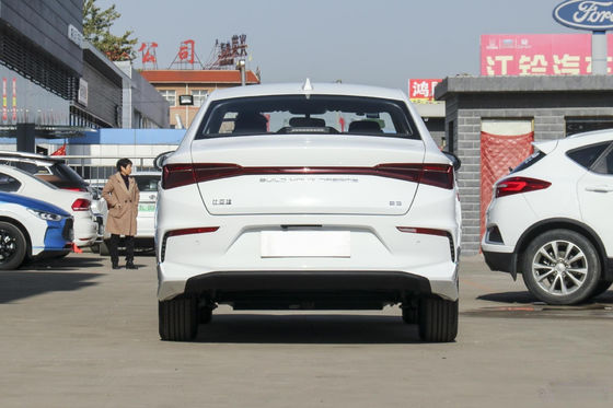 Samochód elektryczny E3 Byd Sedan Oficjalny standard 401KM 4 drzwi 5 miejsc